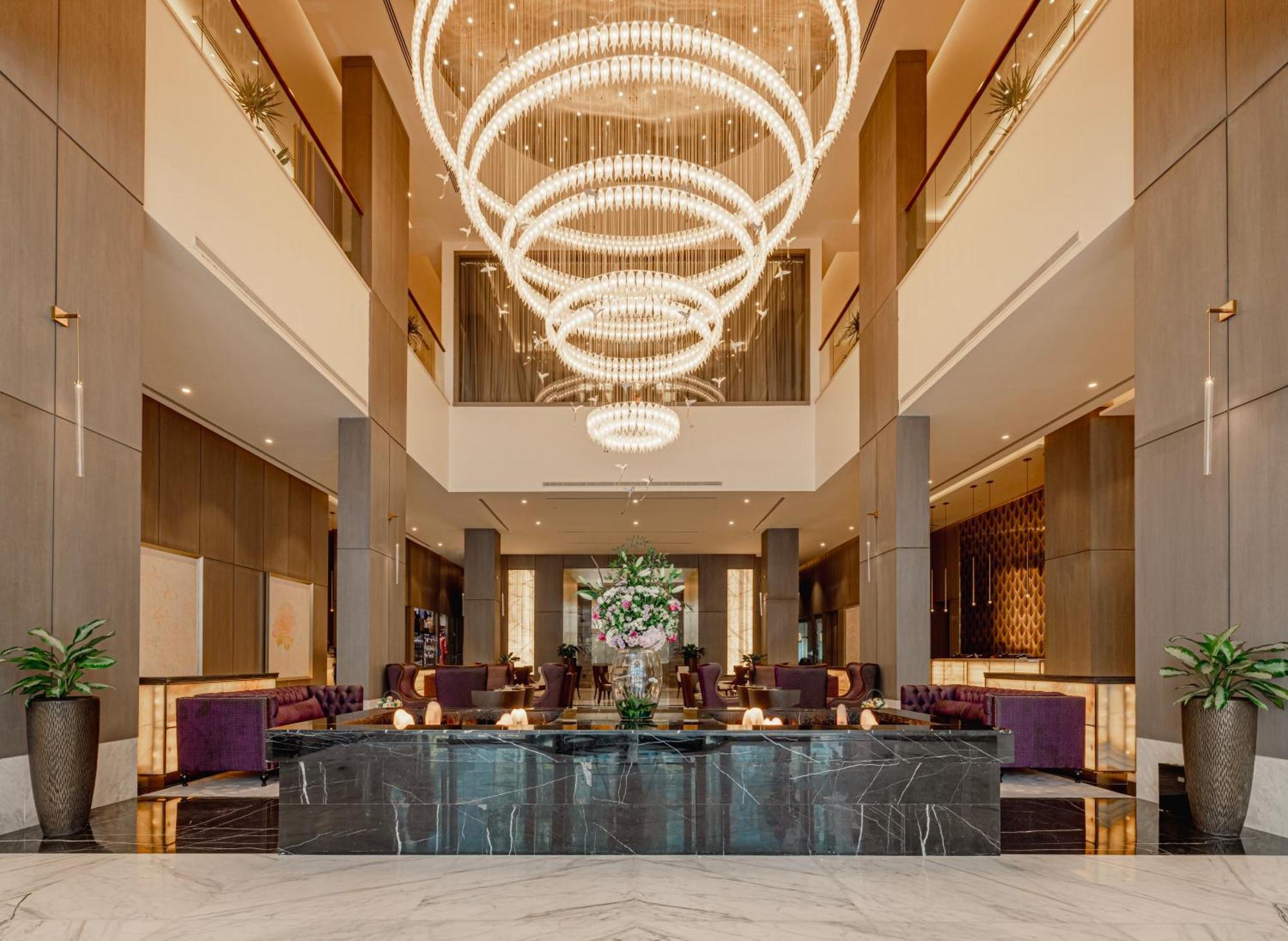 Khalidia Palace Hotel Dubai By Mourouj Gloria Dış mekan fotoğraf Lobby