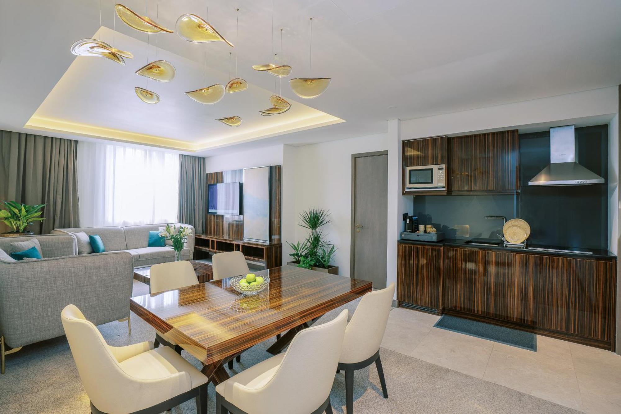 Khalidia Palace Hotel Dubai By Mourouj Gloria Dış mekan fotoğraf A modern apartment