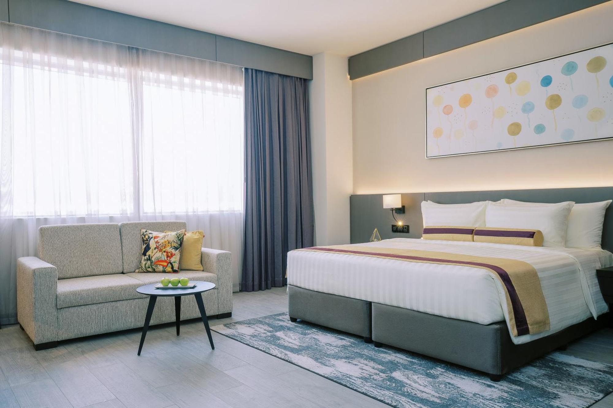 Khalidia Palace Hotel Dubai By Mourouj Gloria Dış mekan fotoğraf Deluxe Room