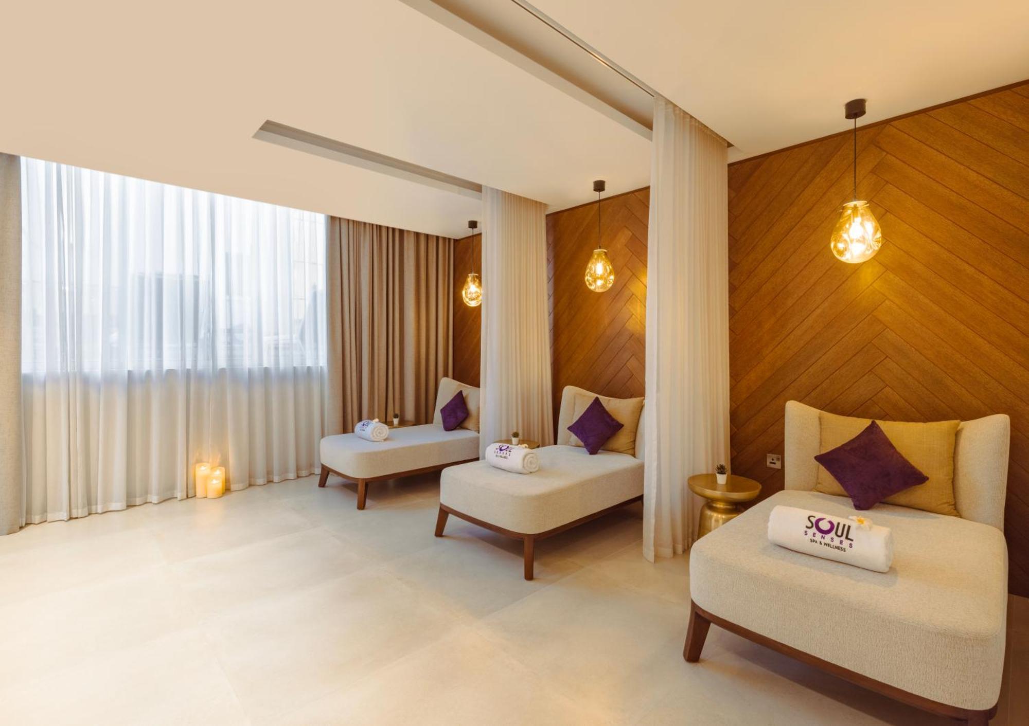 Khalidia Palace Hotel Dubai By Mourouj Gloria Dış mekan fotoğraf The spa at the hotel