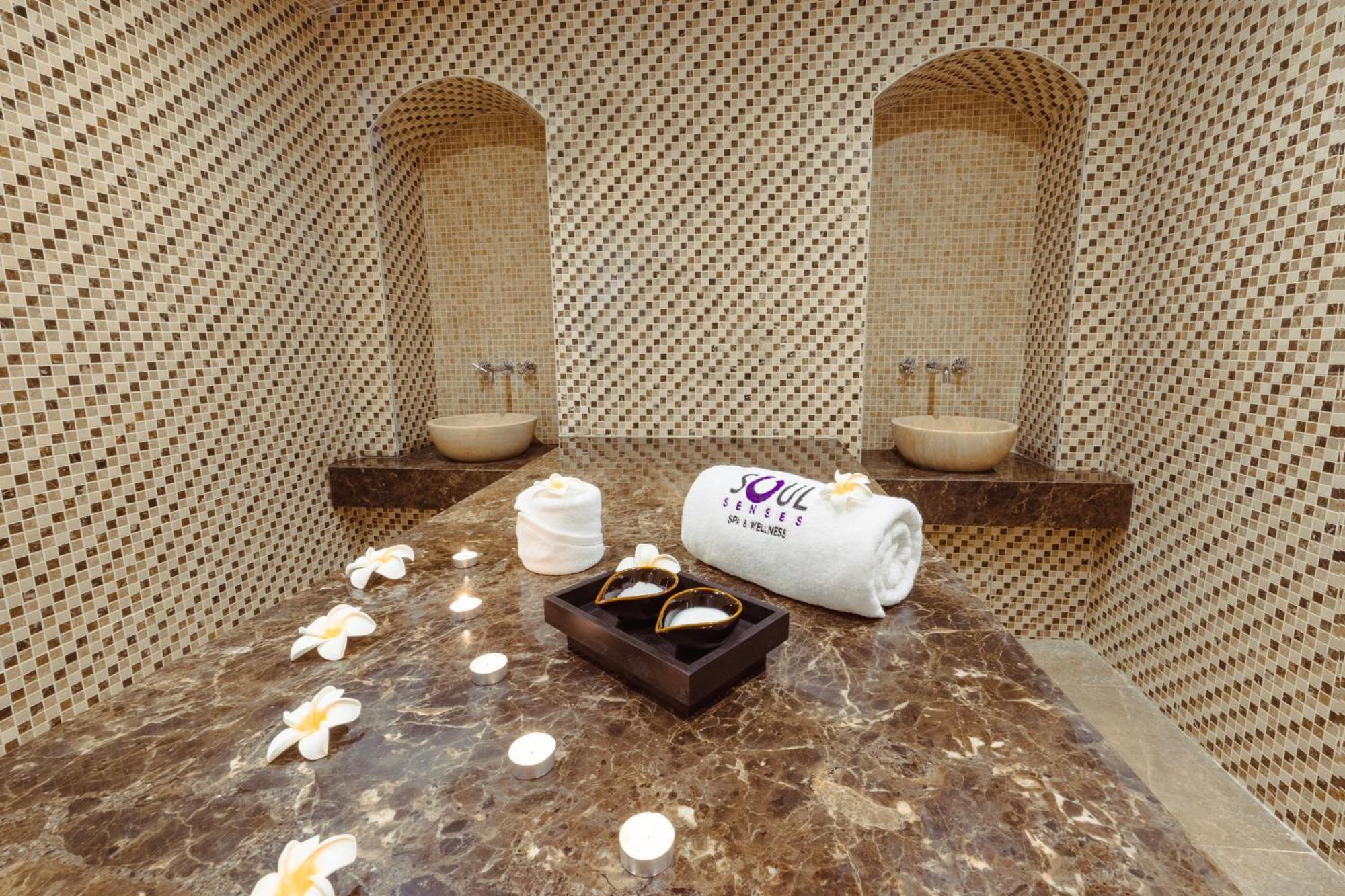 Khalidia Palace Hotel Dubai By Mourouj Gloria Dış mekan fotoğraf Turkish bath
